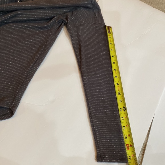 Jennifer Lopez  Gray with Silver thread long sleeve Top with Rhinestones at neck - Picture 8 of 11